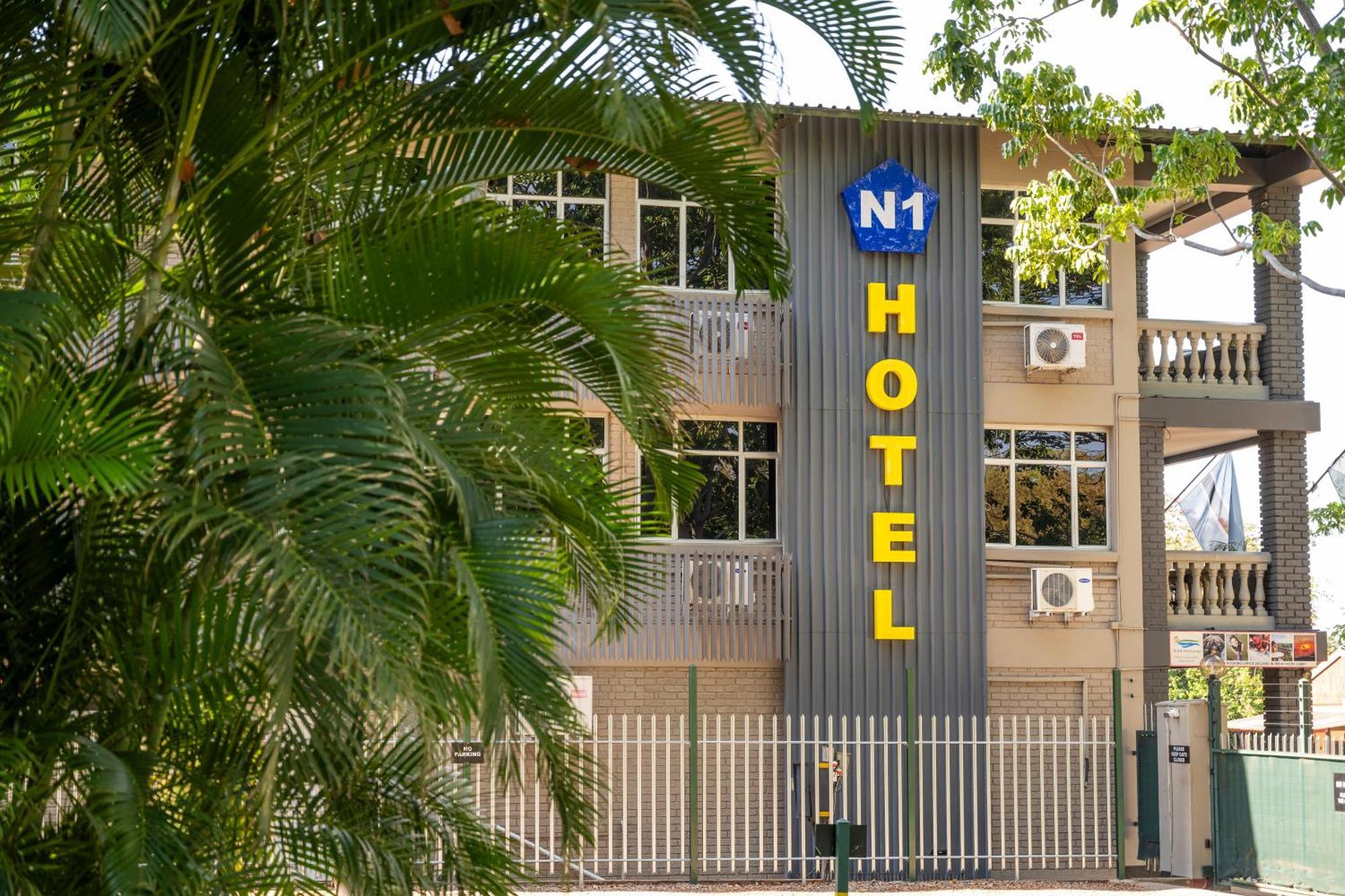 N1 Hotel & Campsite Victoria Falls Ngoại thất bức ảnh